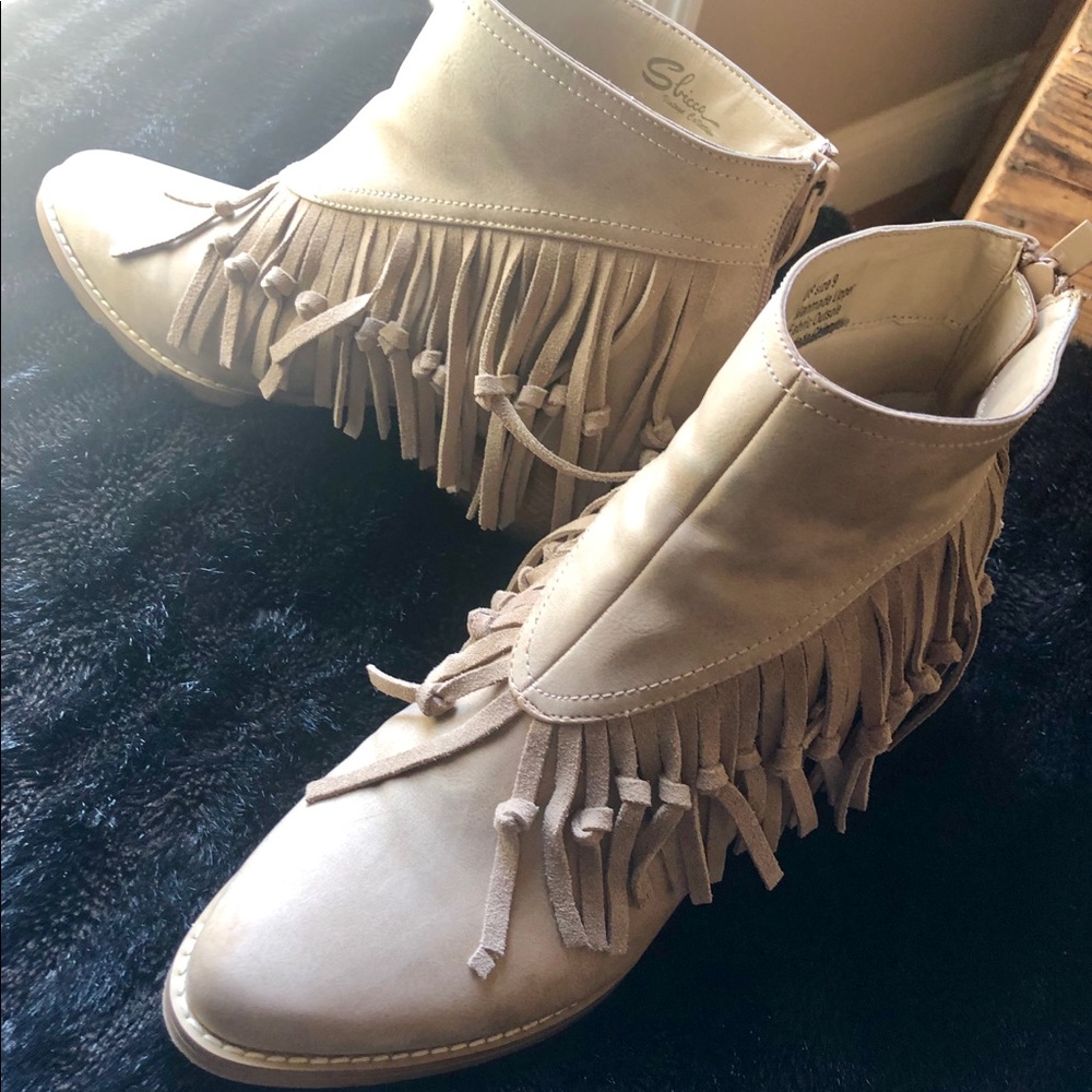 Ankle booties